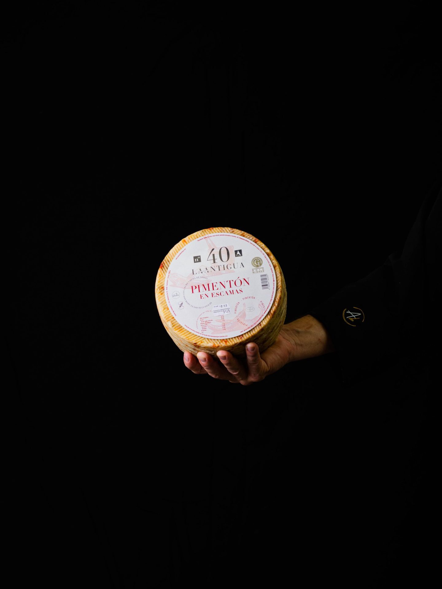 Queso Escamas de Pimentón La Antigua - Cuña de 200-250g